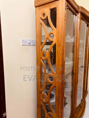 আধুনিক আপডেট ডিজাইনের কেবিনেট
