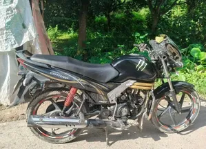 Mahindra Centuro 2014 Black