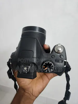 Fujifilm FinePix SL300 S-Series 30x Optical Zoom Camera