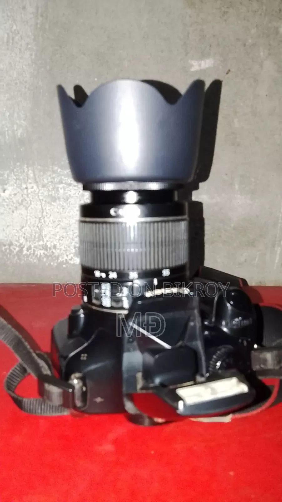 Canon 1100D - 18/55 Lens