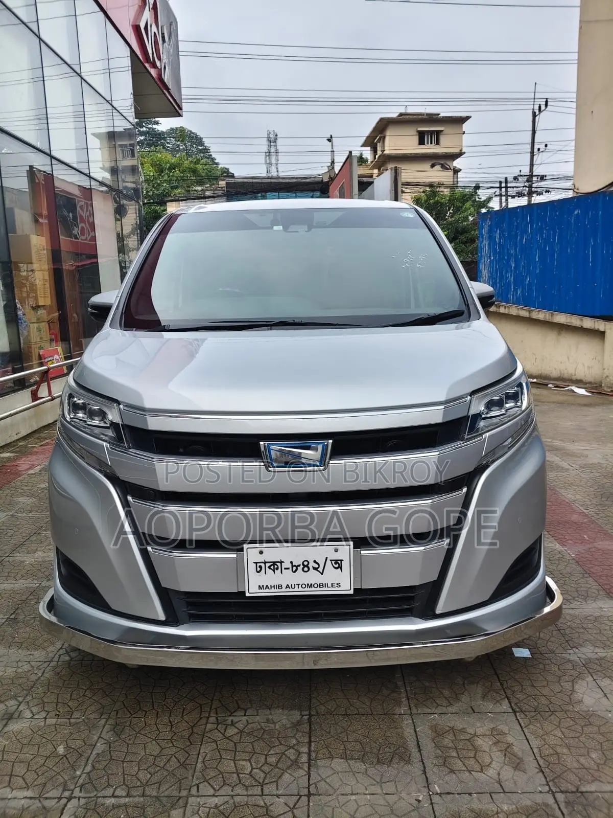 Toyota Noah 1.8 FWD Hybrid (7 seater) 2020 Silver