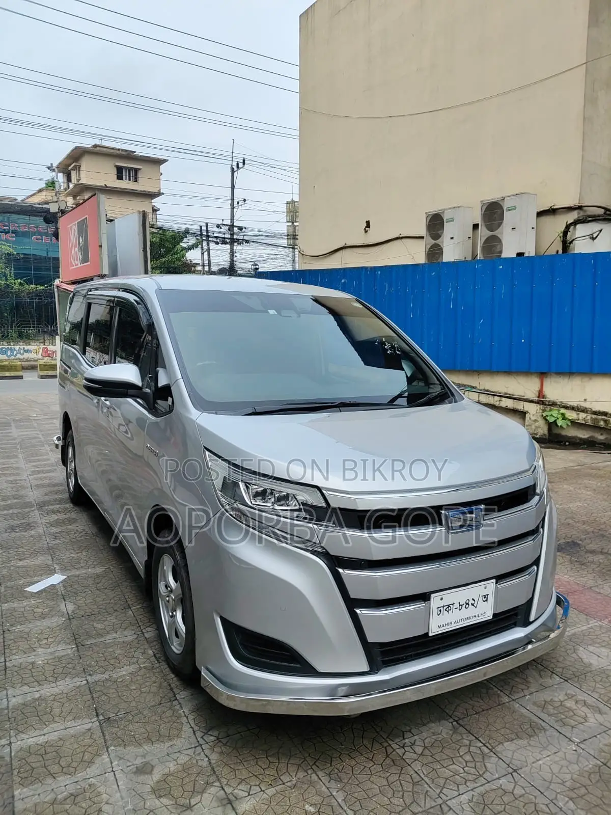 Toyota Noah 1.8 FWD Hybrid (7 seater) 2020 Silver