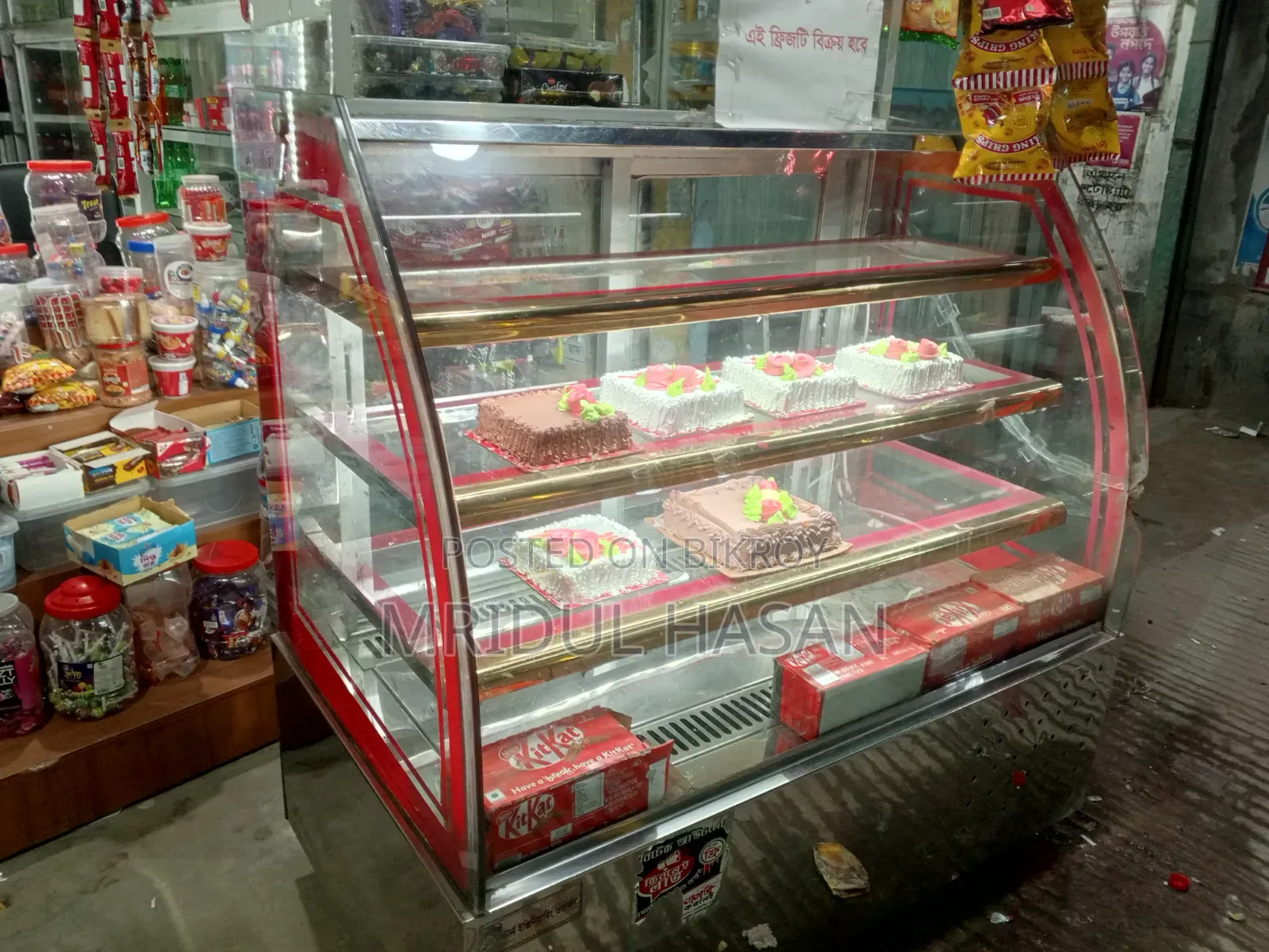 A good fridge suitable for use in a confectionery shop
