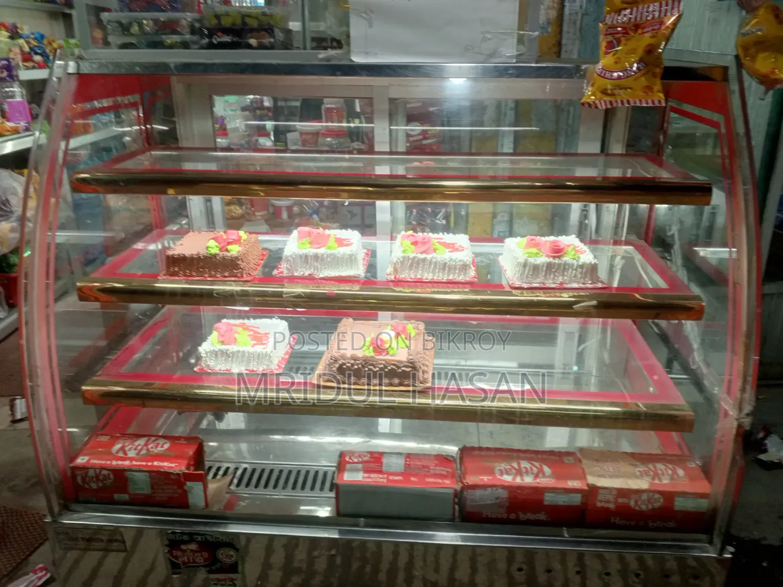 A good fridge suitable for use in a confectionery shop