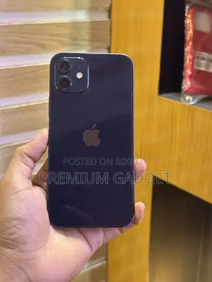 Apple iPhone 12 64 GB Black