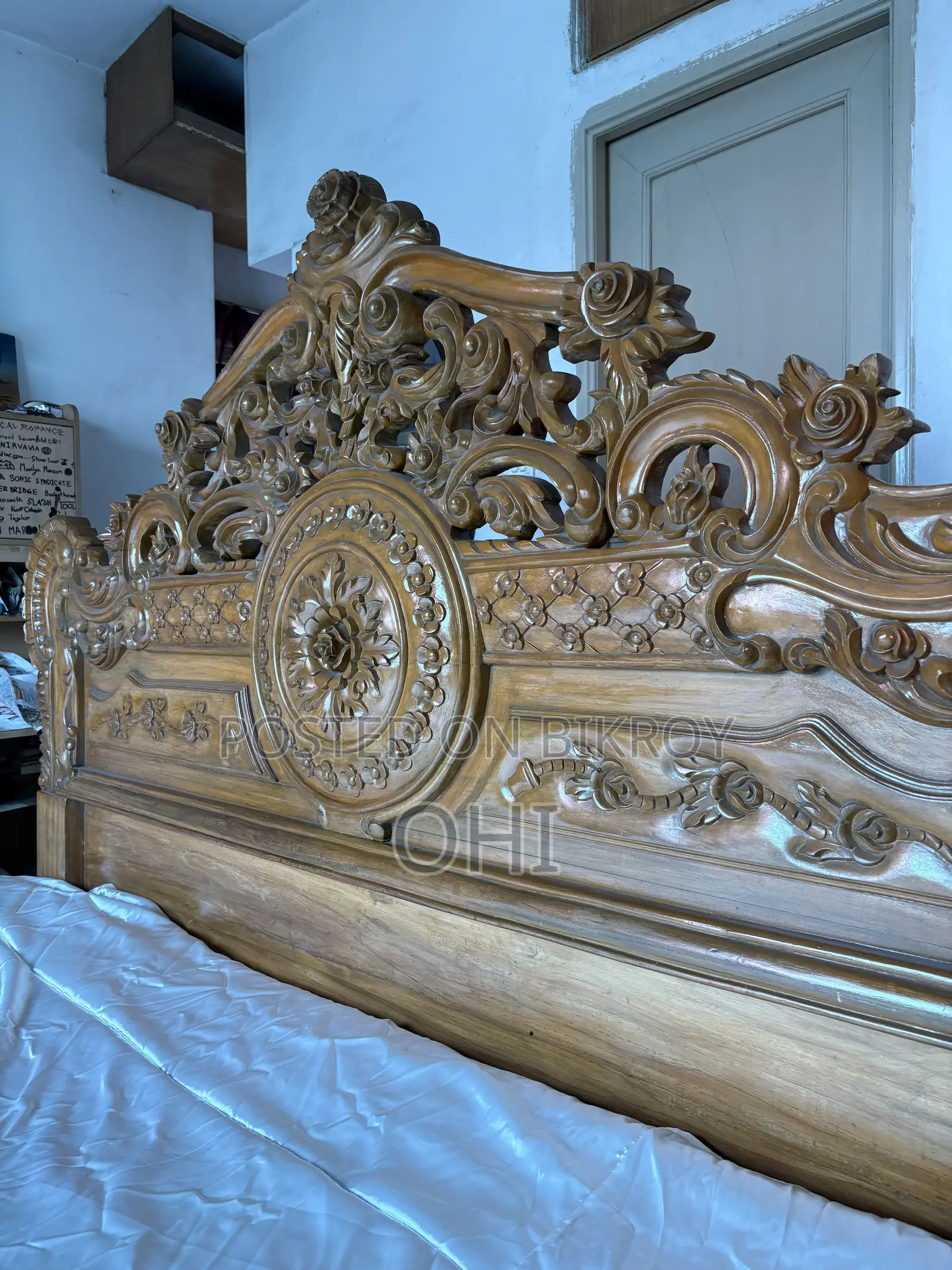 Segun Wood Bed 6X7 With Mattress