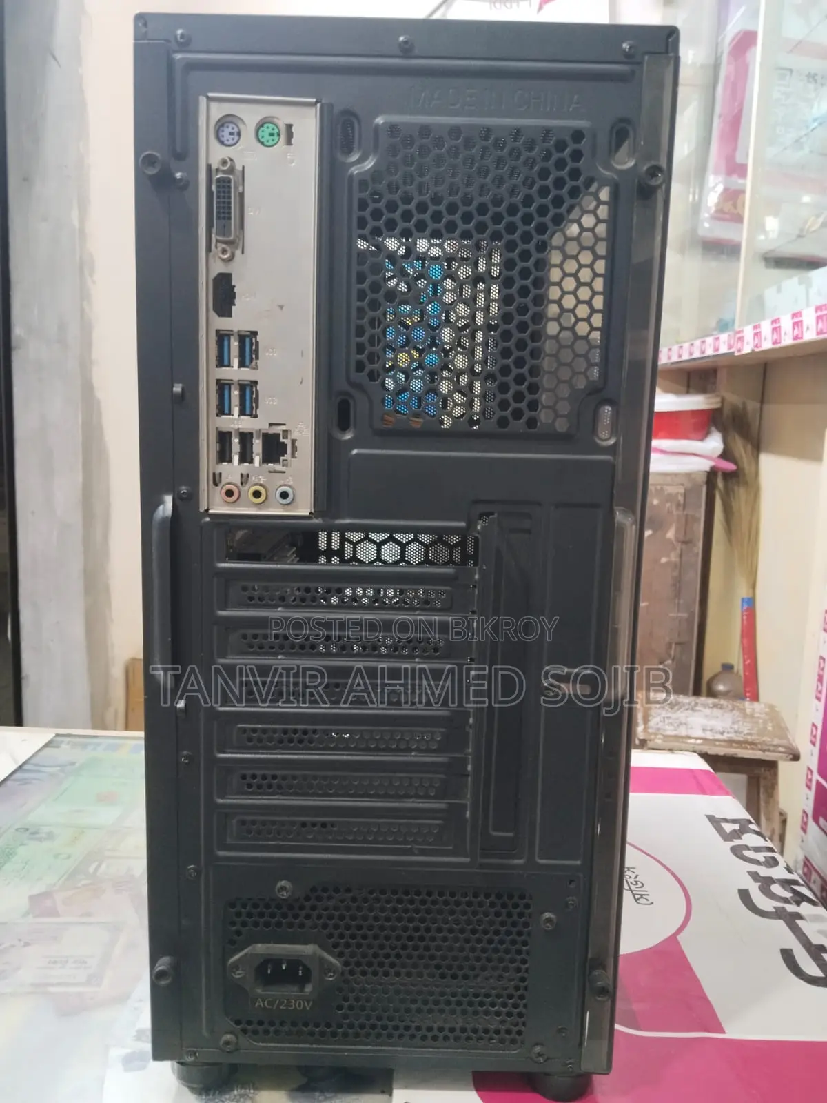 Desktop Computer 8GB AMD Ryzen 3 SSD 250GB