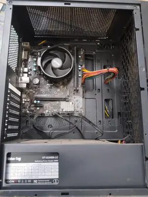 Desktop Computer 8GB AMD Ryzen 3 SSD 250GB
