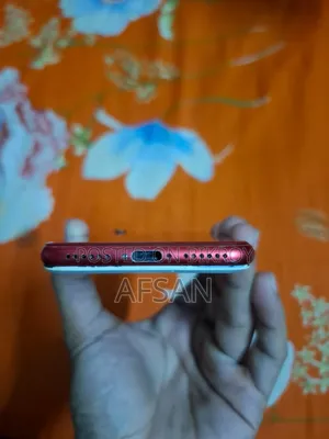 Apple iPhone 8 64 GB Red