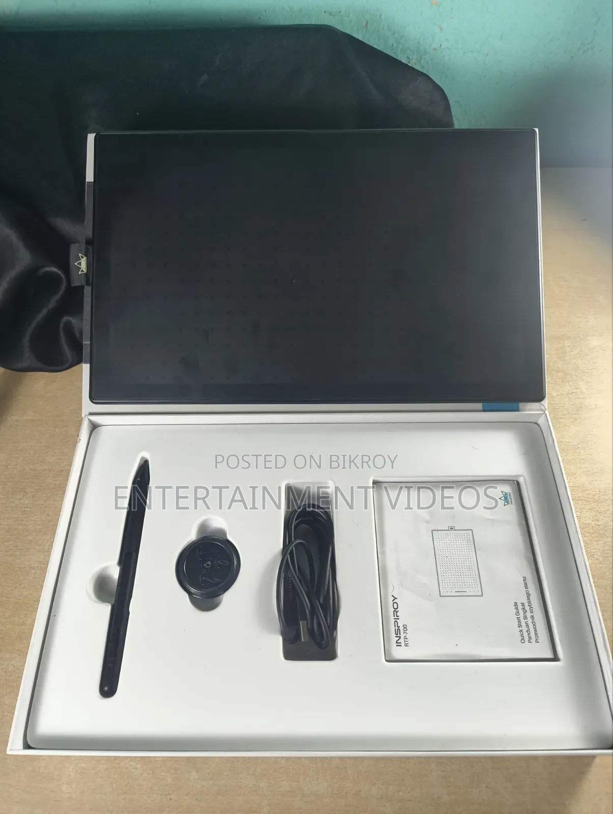 Huion Inspiroy RTP 700 Graphics Drawing Tablet