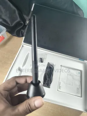 Huion Inspiroy RTP 700 Graphics Drawing Tablet