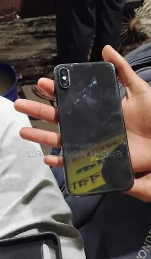 অ্যাপল আইফোন এক্স ২৫৬ জিবি ব্ল্যাক