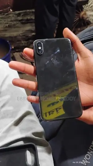 অ্যাপল আইফোন এক্স ২৫৬ জিবি ব্ল্যাক