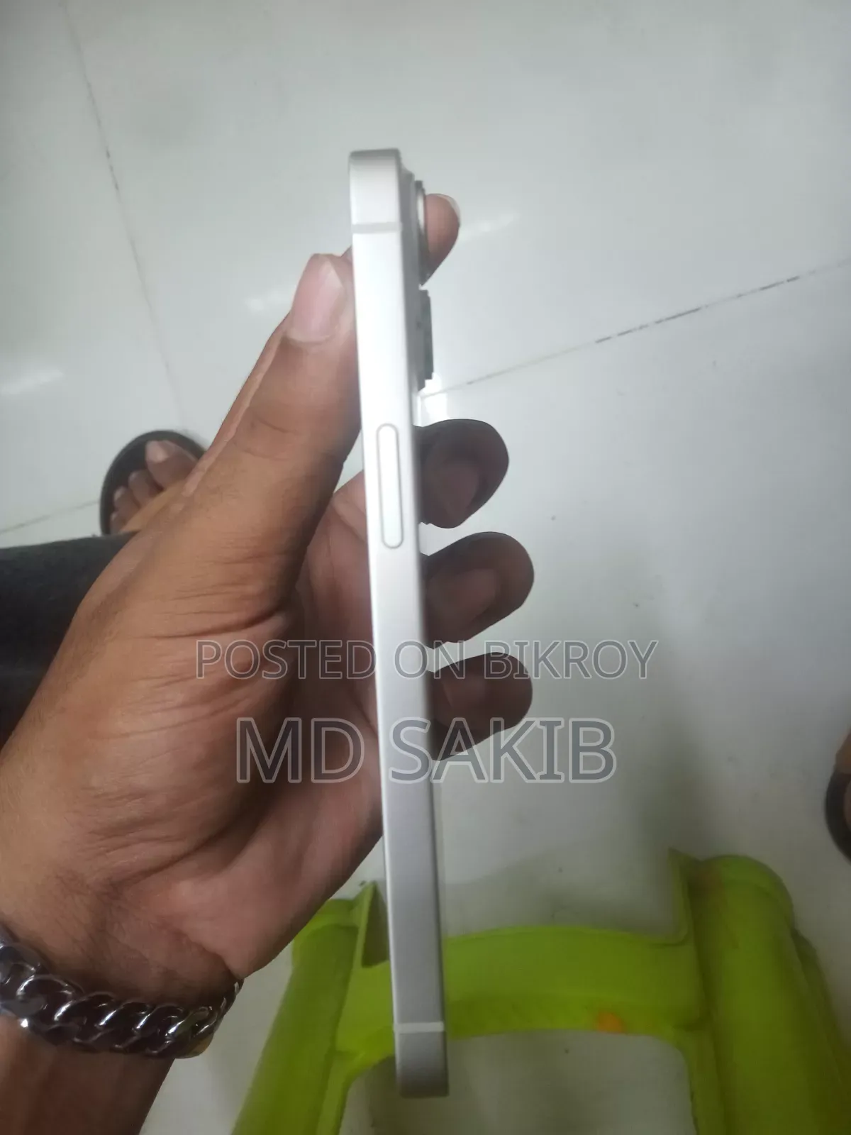 অ্যাপল আইফোন ১৪ ১২৮ জিবি হোয়াইট