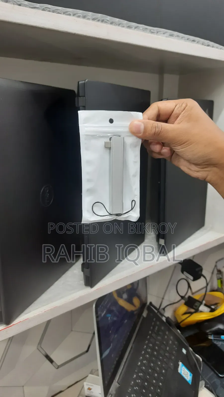 এল শেপ টাইপ সি ইউএসবি হাব