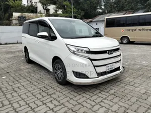 Toyota Noah 2019 Pearl