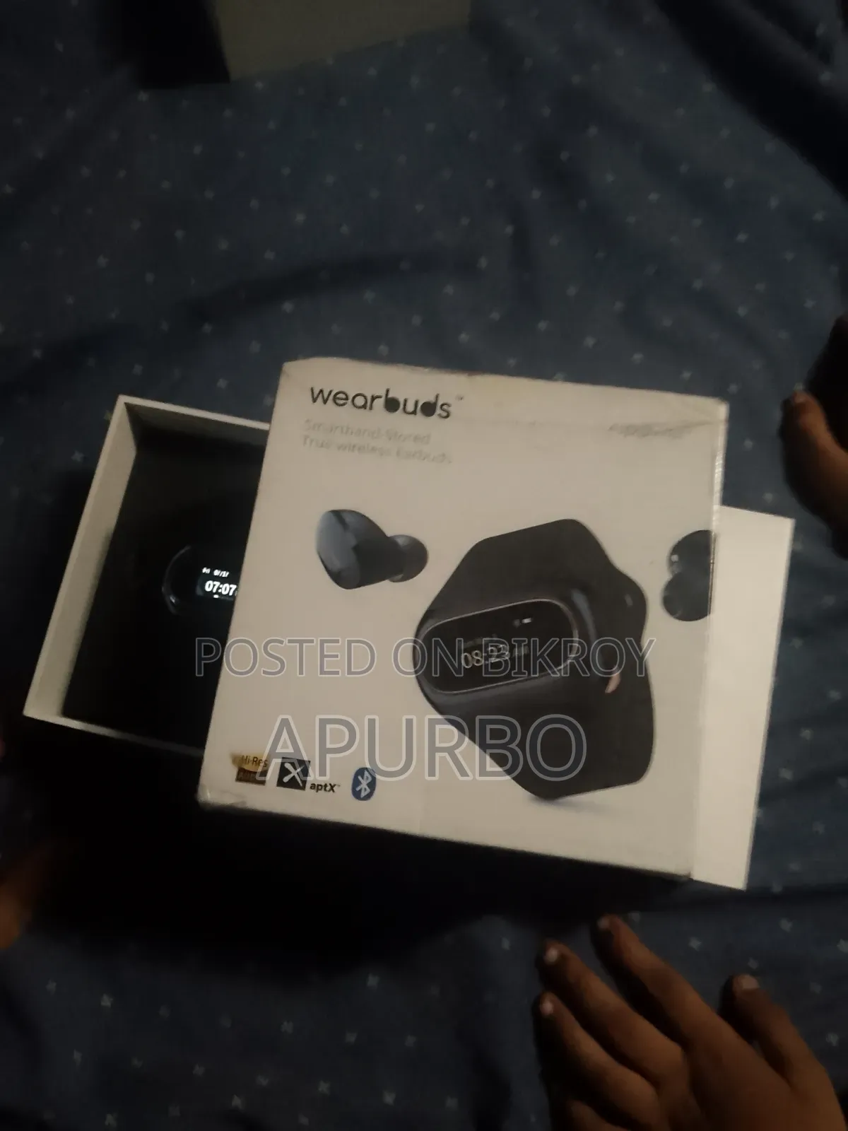 AiPower Wearbuds টু-ইন-ওয়ান স্মার্ট ব্যান্ড + ওয়্যারলেস ইয়ারবাডস | ওপেন বক্স