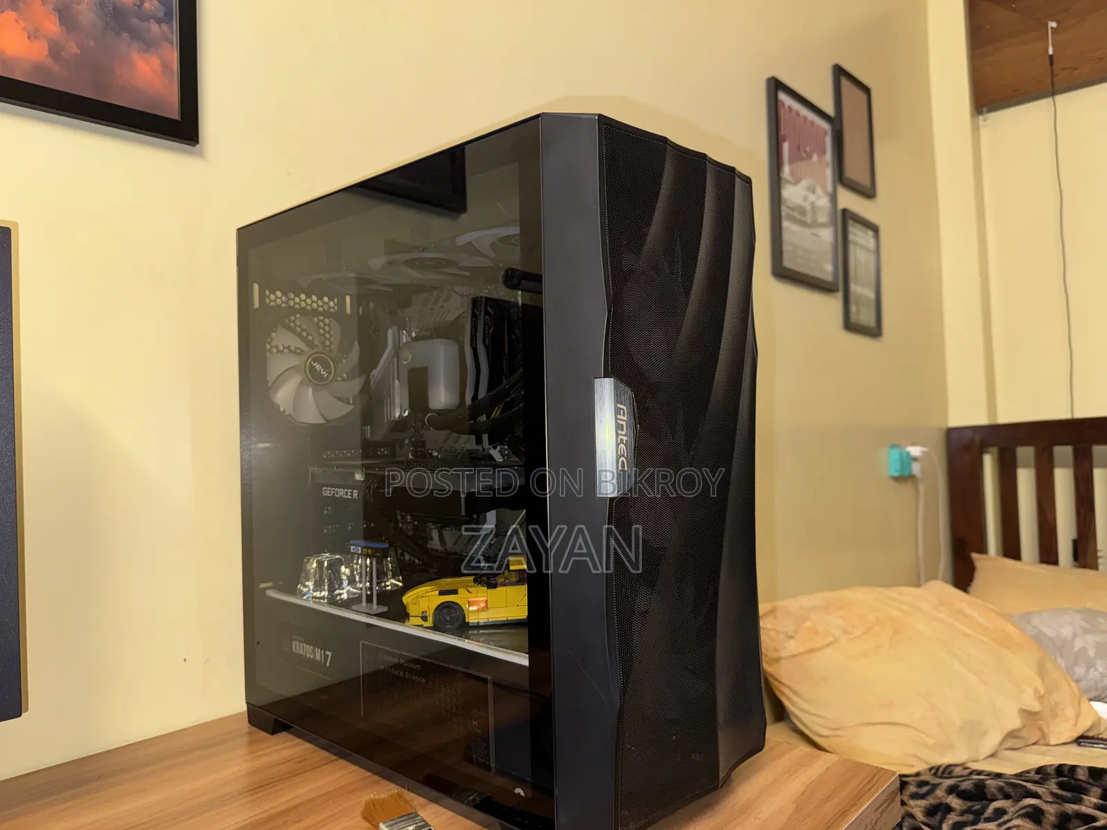 Antec Dark Fleet 700