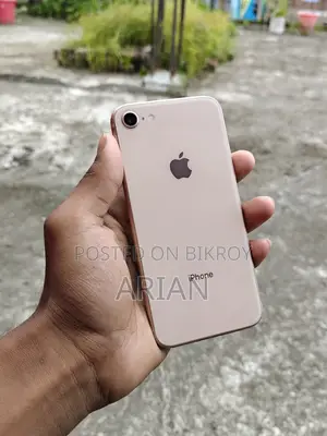 Apple iPhone 8 64 GB Rose Gold