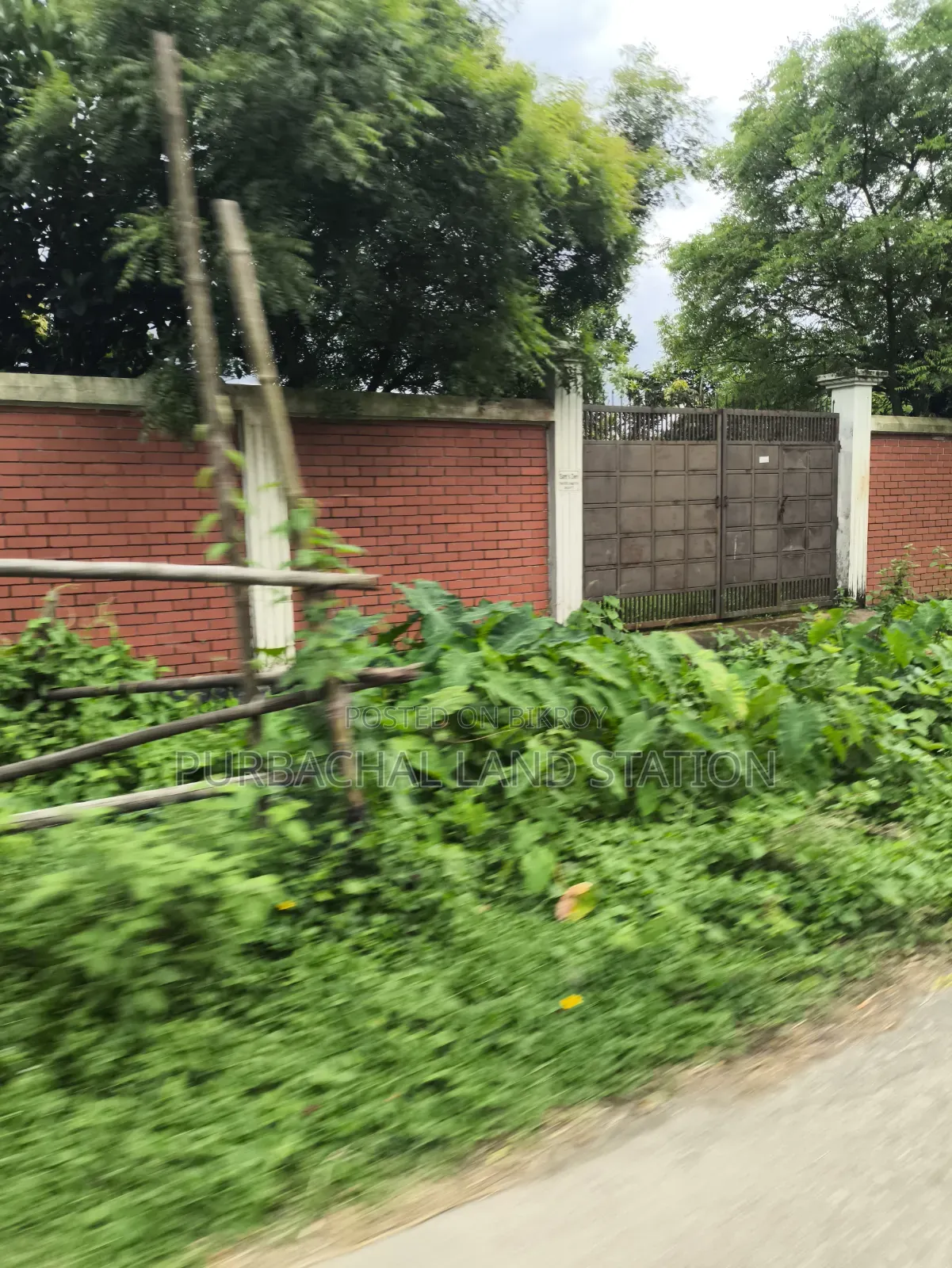 লেক ভিউ সাউথ ফেস ৮ কাঠা প্লট আর্জেন্ট সেল ইন সেক্টর: ২৫, পূর্বাচল
