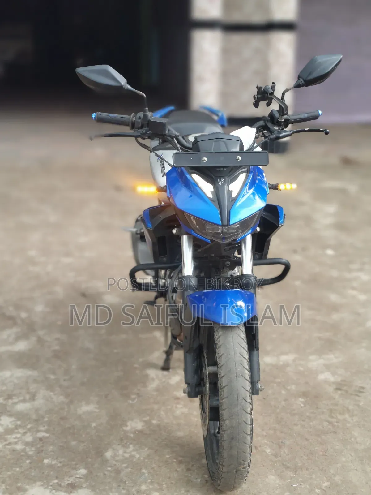 হিরো এক্সট্রিম ১২৫আর ২০২৫ নীল