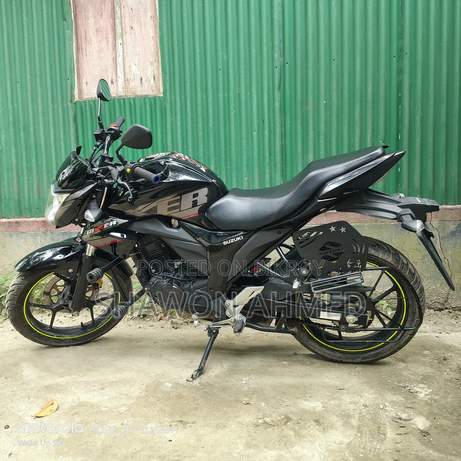 সুজুকি জিক্সার ২০২৫ ব্ল্যাক