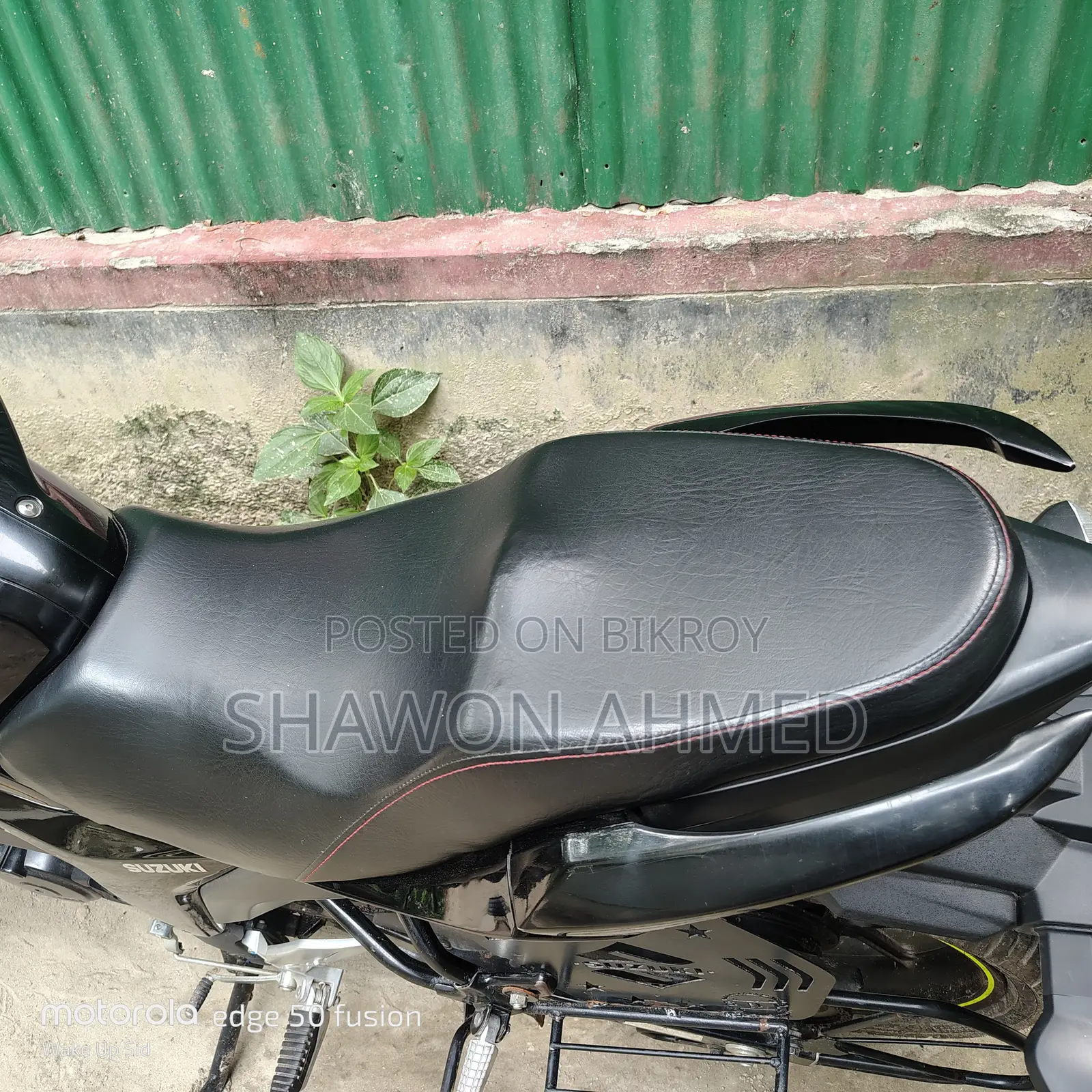 সুজুকি জিক্সার ২০২৫ ব্ল্যাক