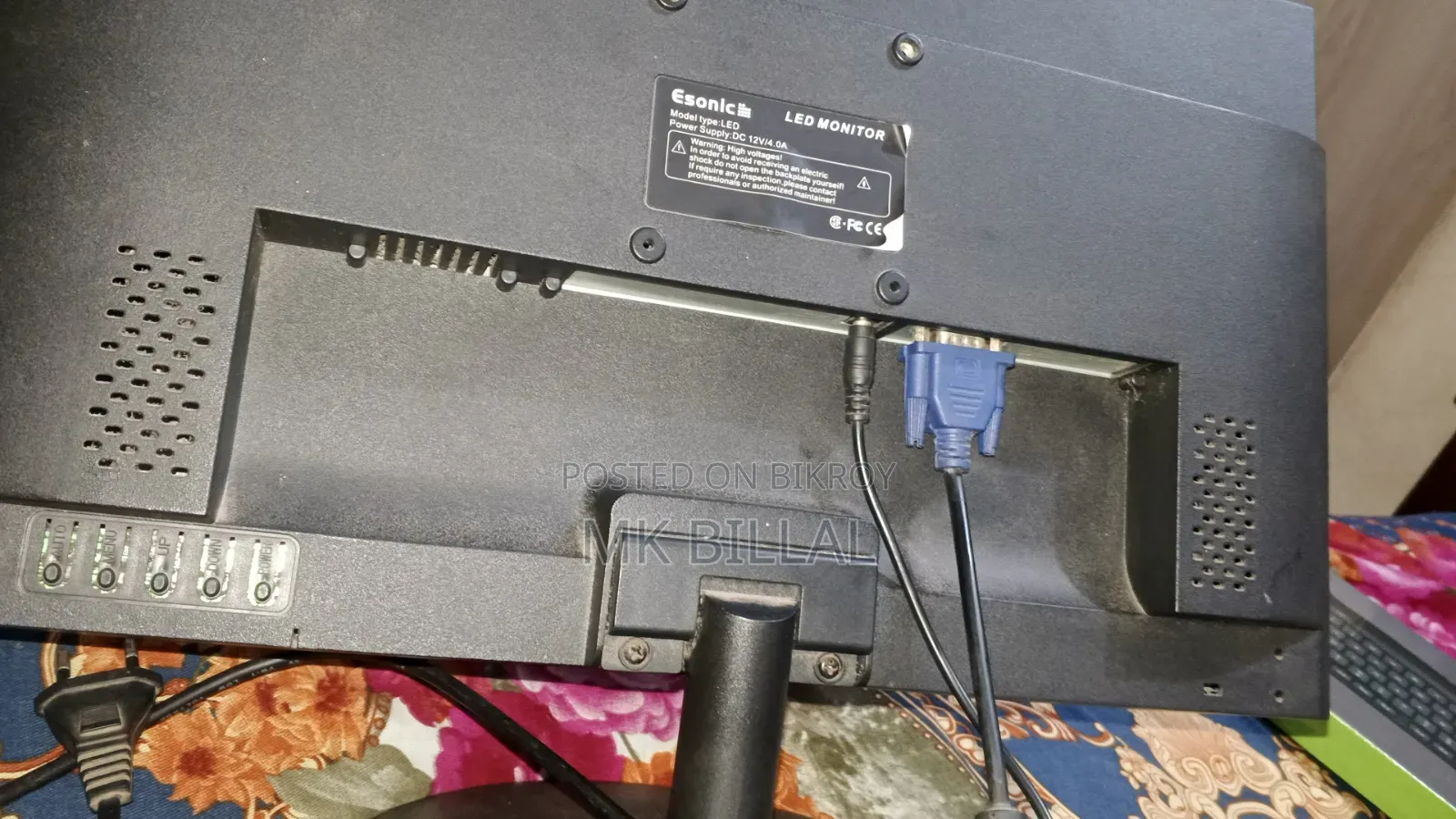 Monitor Esonic 21 Inch