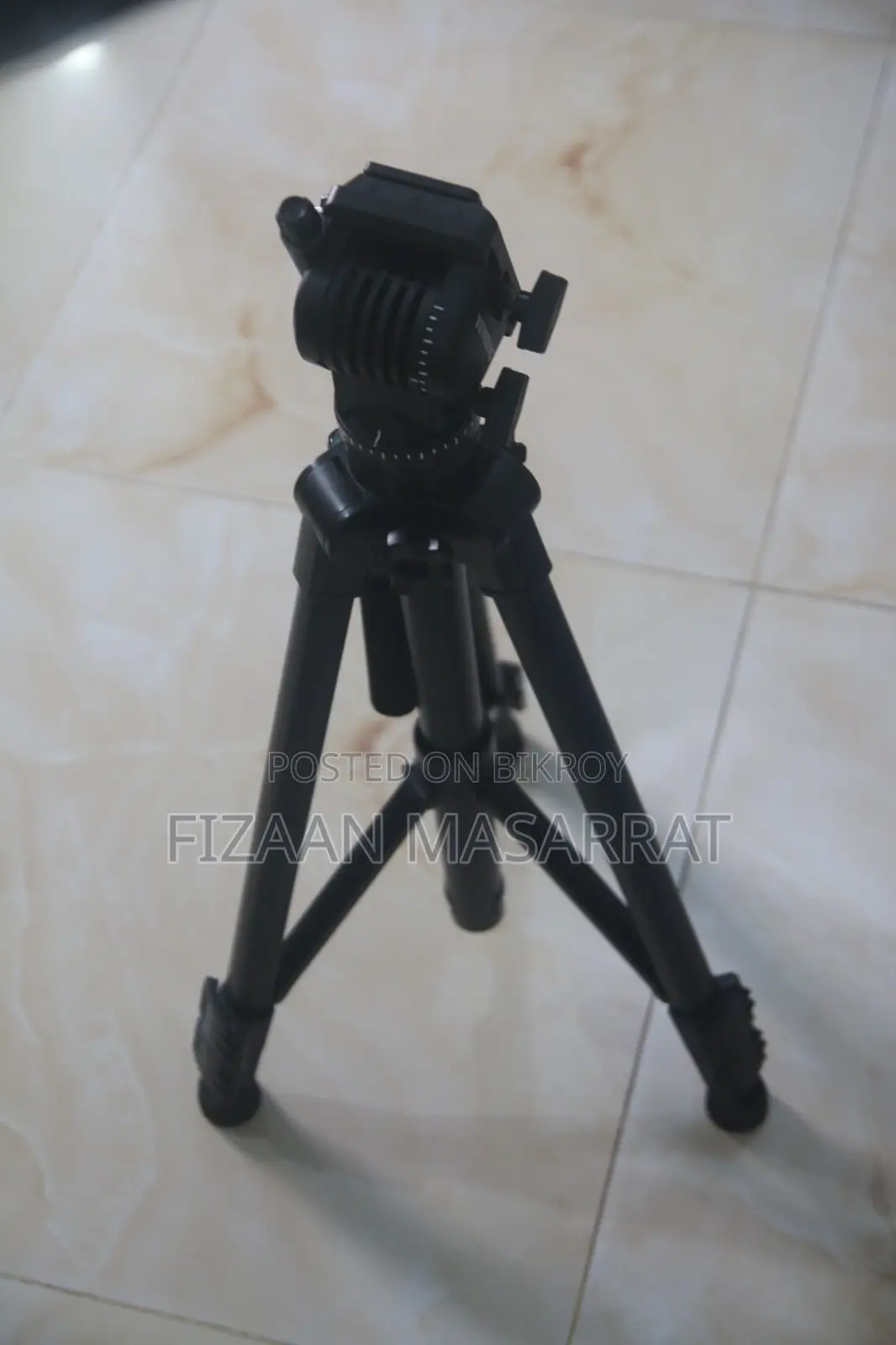 Yunteng Tripod 880
