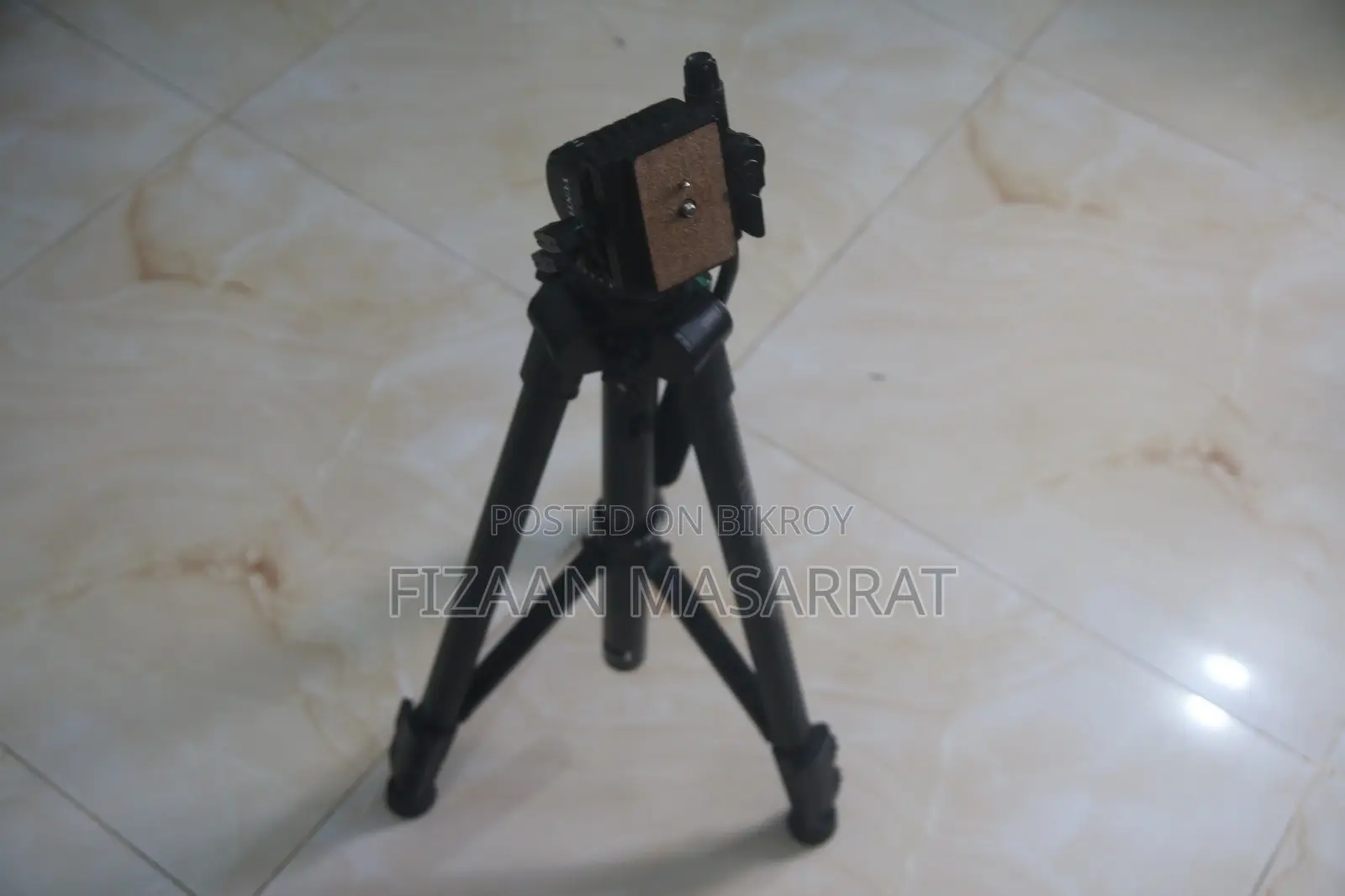 Yunteng Tripod 880