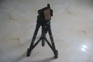 Yunteng Tripod 880