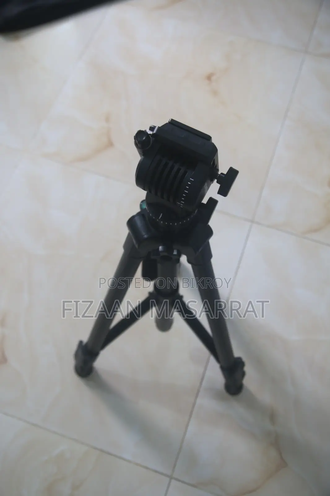 Yunteng Tripod 880