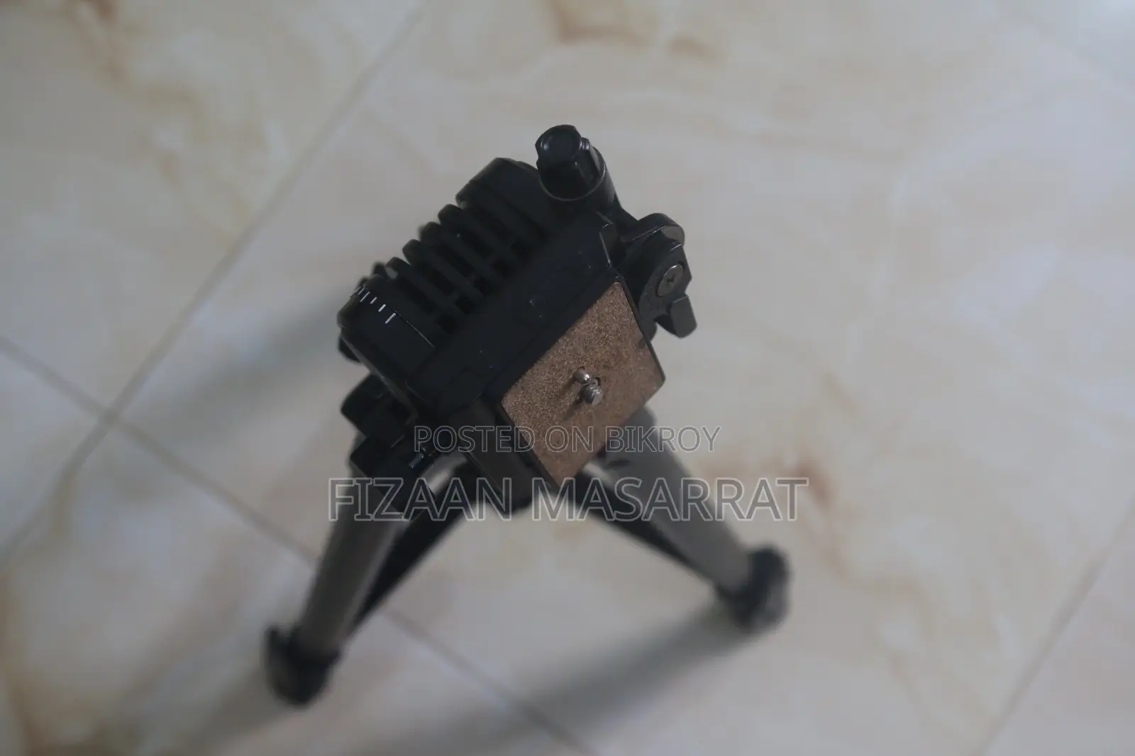 Yunteng Tripod 880