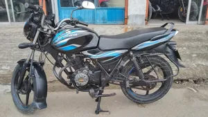 বাজাজ ডিসকভার ১০০ ২০১৩ নীল