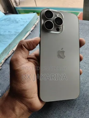 New Apple iPhone 16 Pro Max 256 GB Silver