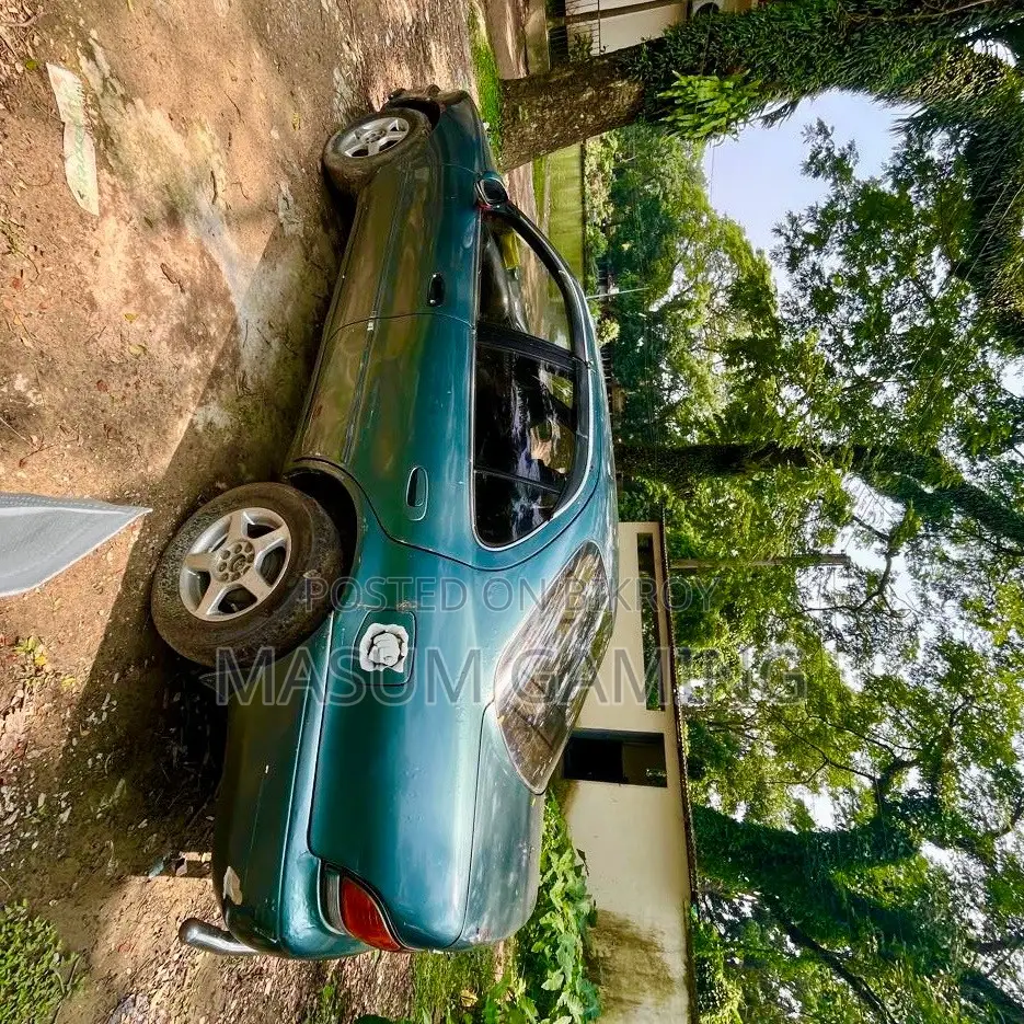 টয়োটা স্প্রিন্টার ১৯৯৩ নীল