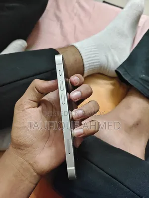 অ্যাপল আইফোন ১৩ ১২৮ জিবি হোয়াইট