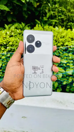 নিউ রিয়েলমি জিটি ৬ ২৫৬ জিবি হোয়াইট