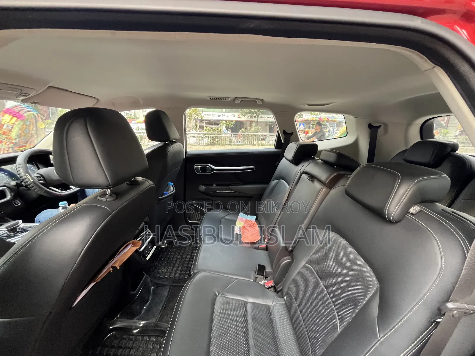 Proton X70 2023 Red