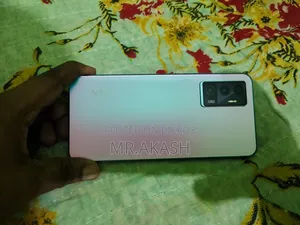ভিভো ওয়াই৭৫ ১২৮ জিবি