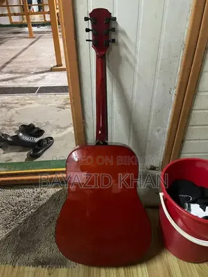 গিটারটি সেল করা হবে। একদম ফ্রেশ কনডিশন।