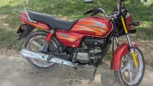 হিরো স্প্লেন্ডার প্লাস ২০১৪ রেড