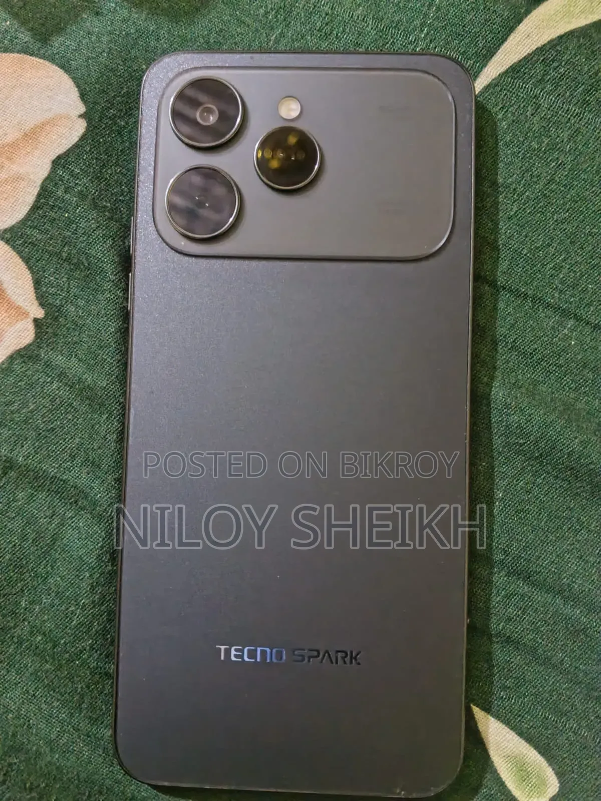 টেকনো স্পার্ক ৪০ ১২৮ জিবি কালো