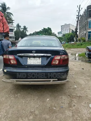 Nissan Sunny 2002 Blue