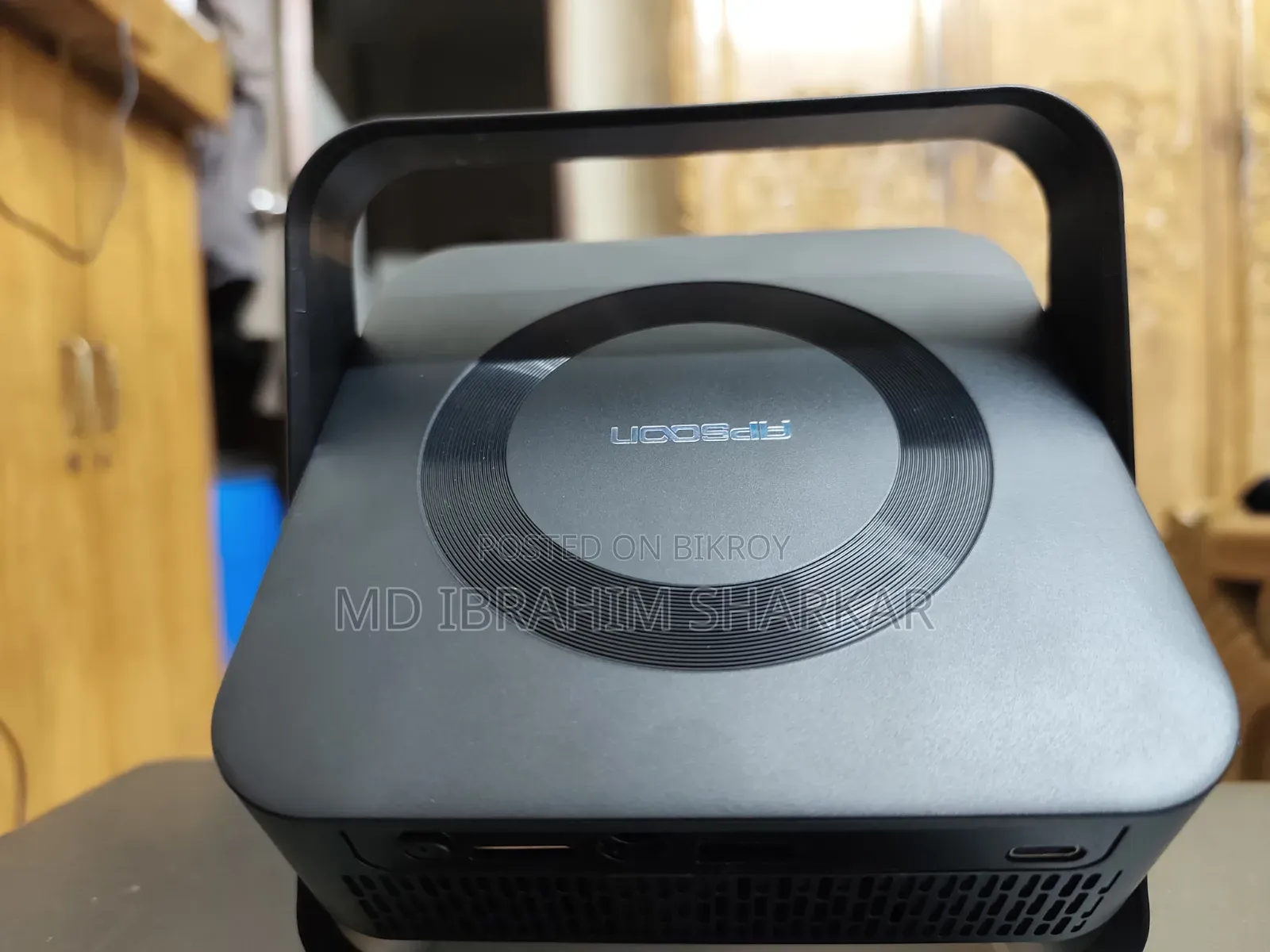 HY 800 (Mini Projector)