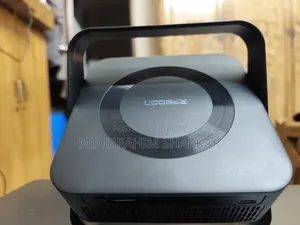 HY 800 (Mini Projector)