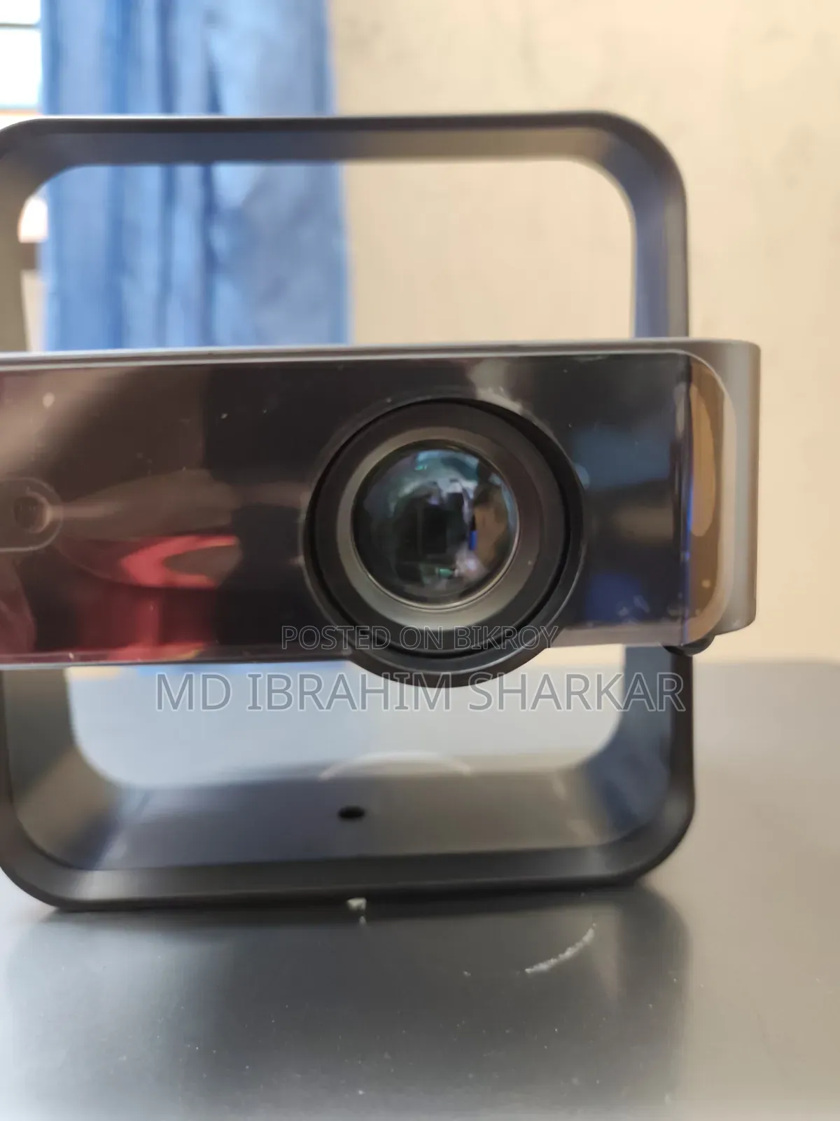 HY 800 (Mini Projector)