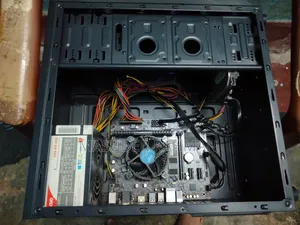 Desktop Computer Gigabyte 8GB Intel Core i5 HDD+SSD 500GB
