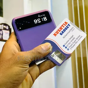 Motorola Razr 40s 256 GB Purple