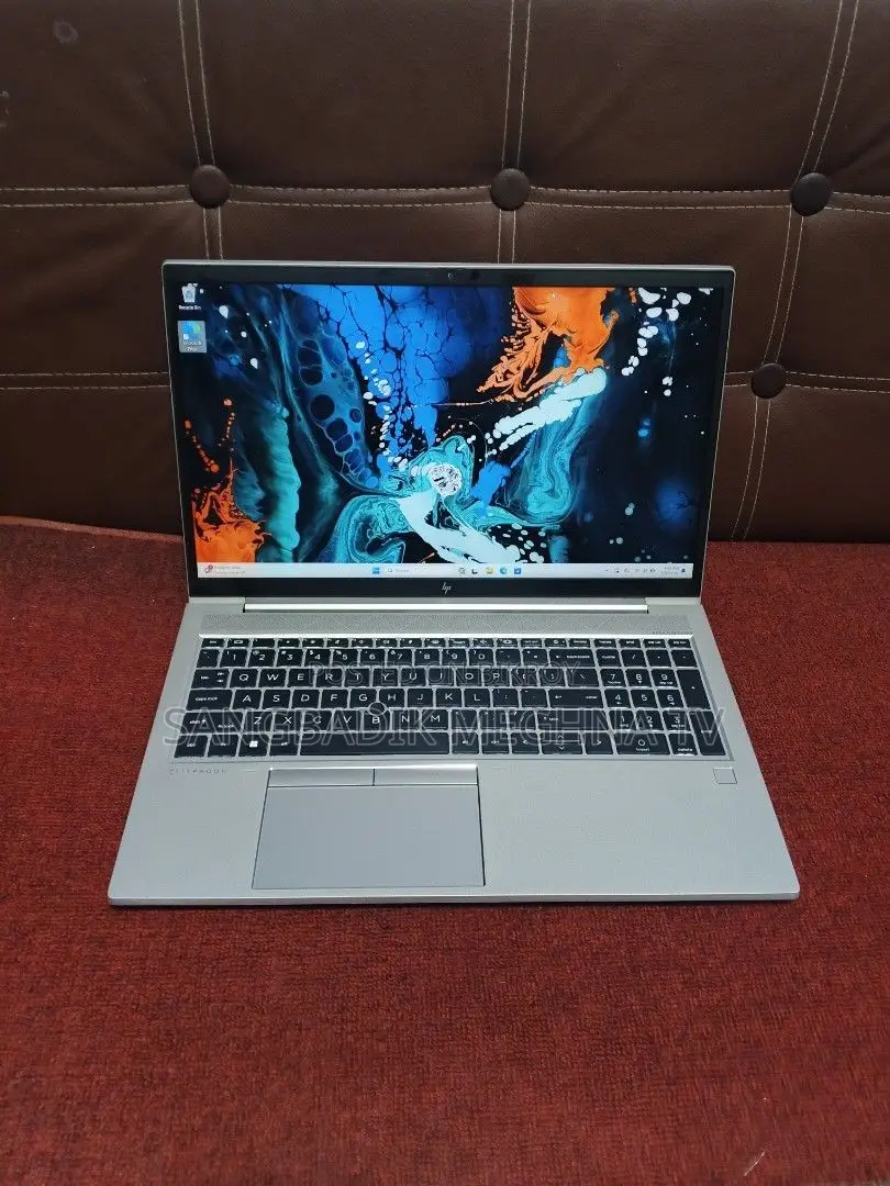 Laptop HP 4GB Intel SSD 500GB